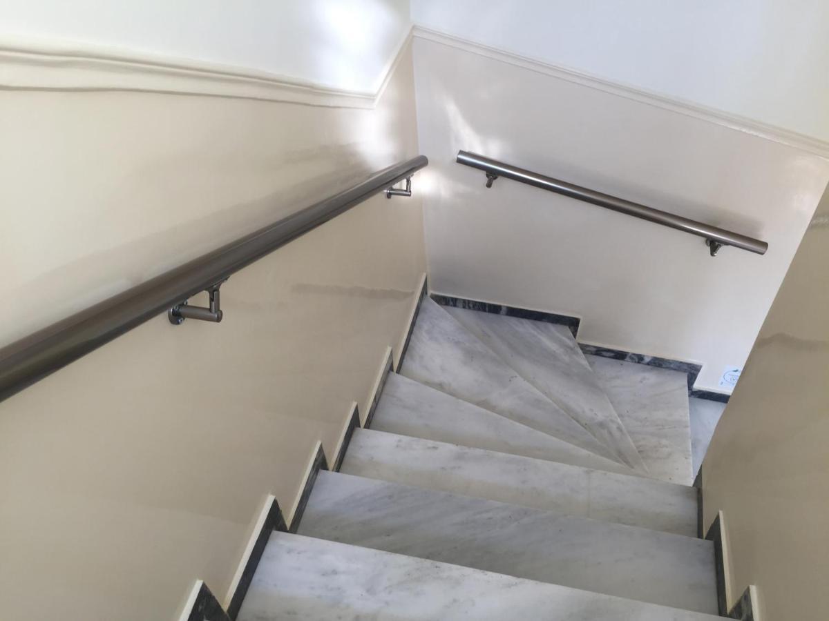 Alexandris Hotel Spétses Buitenkant foto